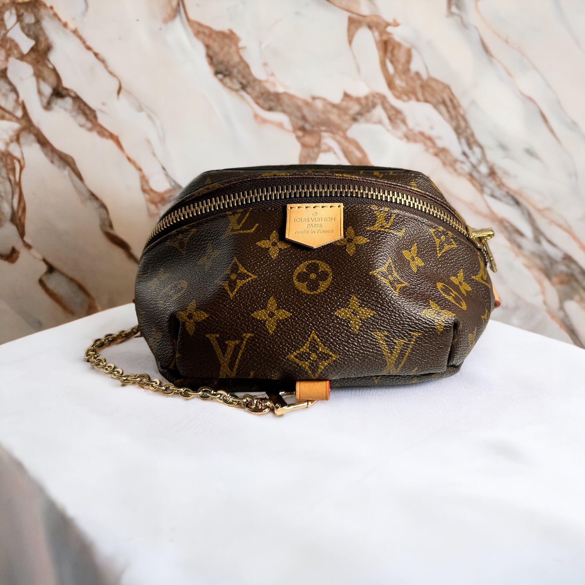 Pre-Owned Louis Vuitton Bags for Men - Vintage - FARFETCH Canada